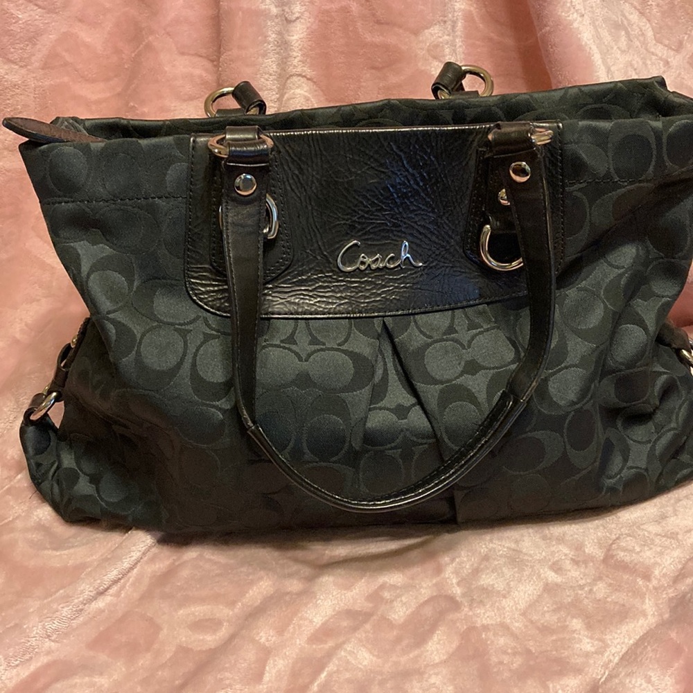 Coach signature Ashley carryall crossbody bag